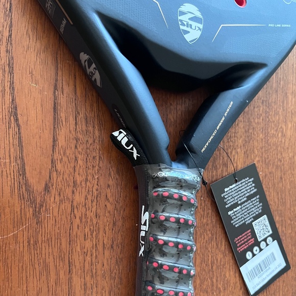 Siux Padel Racket Black Carbon revolution 24k carbon - Picture 2 of 2